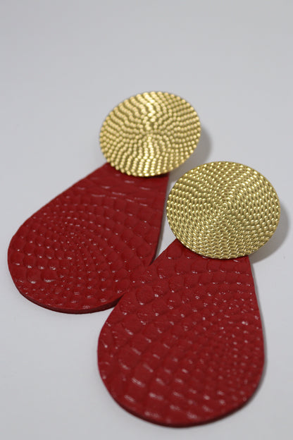 Combo Llévate 3 aretes por un solo precio. ¡Combina, luce y ahorra!